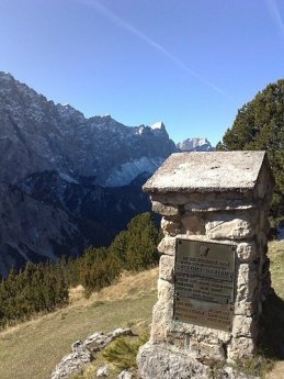 Blick Melzerdenkmal klein neu